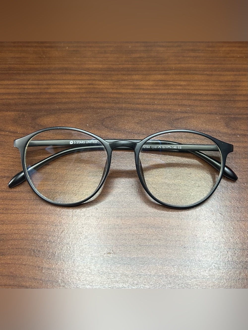 5 STARS UNITED Blue Light Glasses with black round frames
